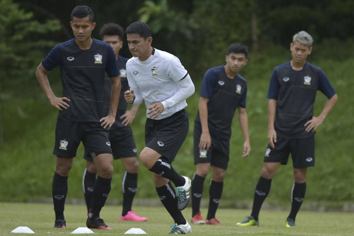 https://cdn.idntimes.com/content-images/post/20161214/antarafoto-latihan-timnas-thailand-121216-wpa-1-be8b2592442abca46e4a48a04d6722e3.jpg