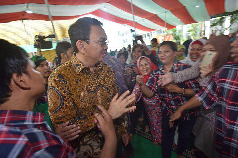 https://cdn.idntimes.com/content-images/post/20170201/antarafoto-pembekalan-penggerak-militan-ppp-290117-wpa-1-1485939387-98956-9770157eac571651afa1959183eff136.jpg