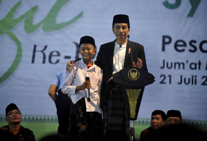 https://cdn.idntimes.com/content-images/post/20170724/antarafoto-presiden-hadiri-haul-tanara-220717-af-3-abea8763f9c201d9d9d0042616ae562b.jpg