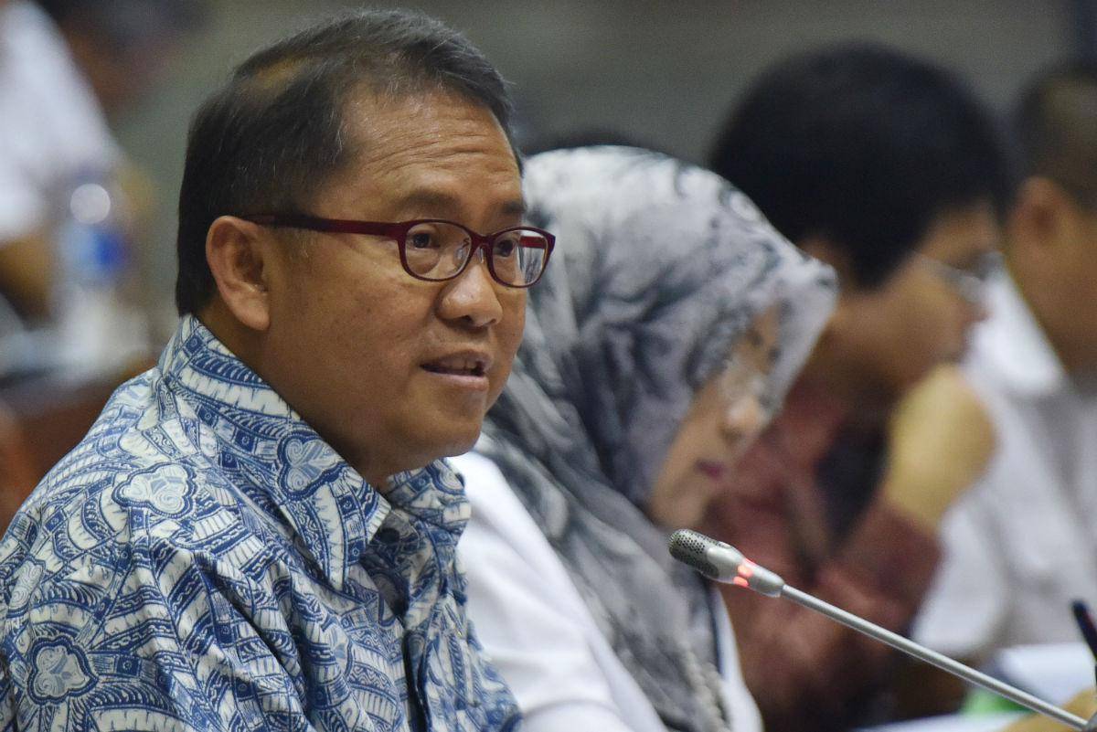 https://cdn.idntimes.com/content-images/post/20170221/antarafoto-raker-komisi-i-kemenkominfo-130217-wpa-3-2ef1f493455179f4332bbc633431eaef.jpg