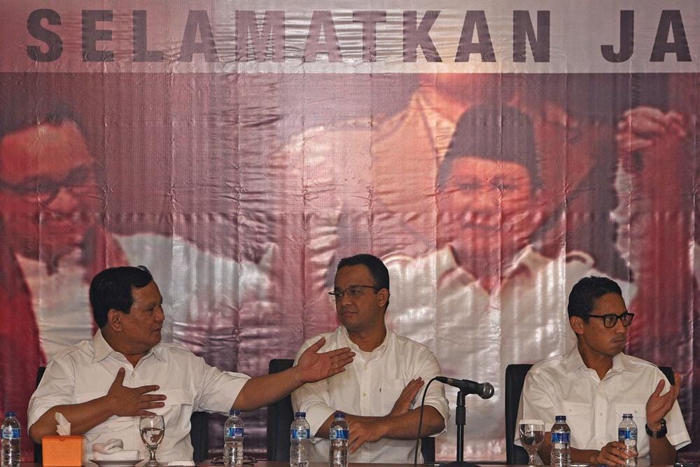 https://cdn.idntimes.com/content-images/post/20161029/antarafoto-rapat-prabowo-anies-sandiaga-111016-sgd-4-ea7ec4abfc1938ad0d953690fc5b4cee.jpg