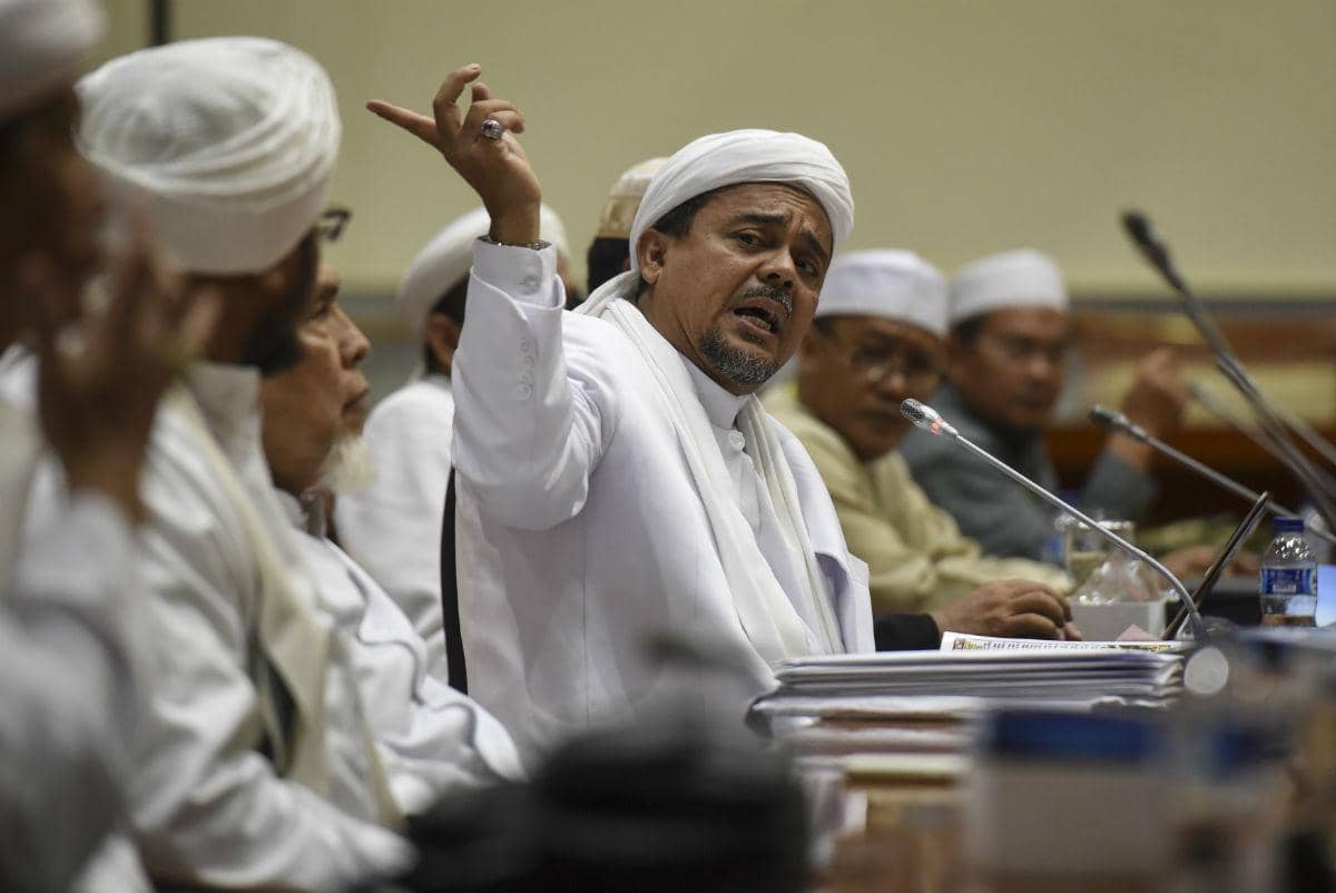 https://cdn.idntimes.com/content-images/post/20170126/antarafoto-rizieq-shihab-ke-komisi-iii-171117-hma-2-73067344015412afd63e176809c64906.jpg