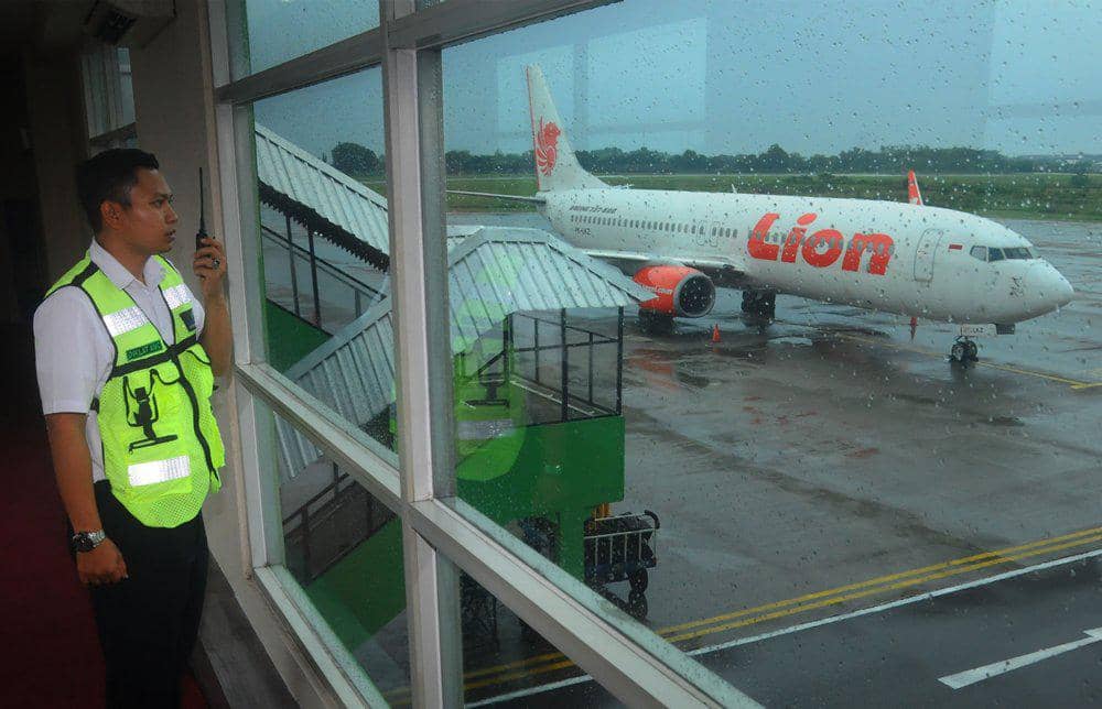 https://cdn.idntimes.com/content-images/post/20170203/antarafoto-rute-baru-maskapai-lion-air-091016-ajn-2-9775ee5148331e73307d12af8549bec3-9291f60168de4bf3400a1aef6e993357.jpg