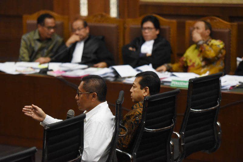 https://cdn.idntimes.com/content-images/post/20170406/antarafoto-sidang-ektp-060417-ak-2-1491469384-43839-0fe1d8e33ff6f3586cfba49553b231f2.jpg