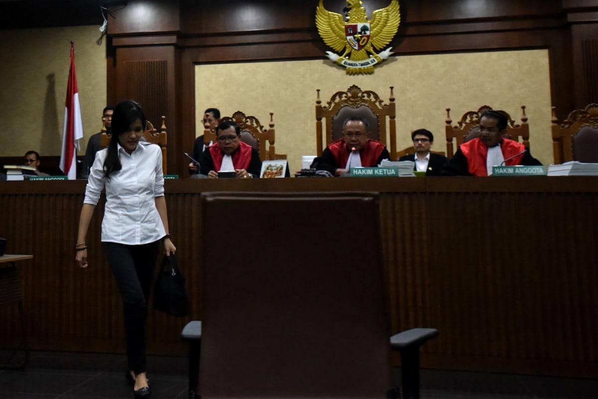 https://cdn.idntimes.com/content-images/post/20161027/antarafoto-sidang-tuntutan-jessica-051016-wpa-1-8c016c56caddb06c38f90c266689d26c.jpg