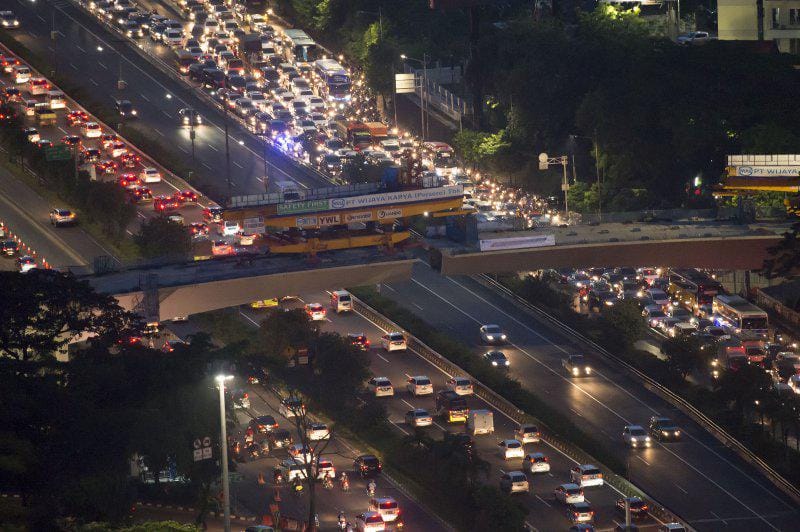 https://cdn.idntimes.com/content-images/post/20170426/antarafoto-simpang-susun-semanggi-250417-wsj-3-1493197969-56554-4edf59679d5090b3d5911a8030cd5eec.jpg