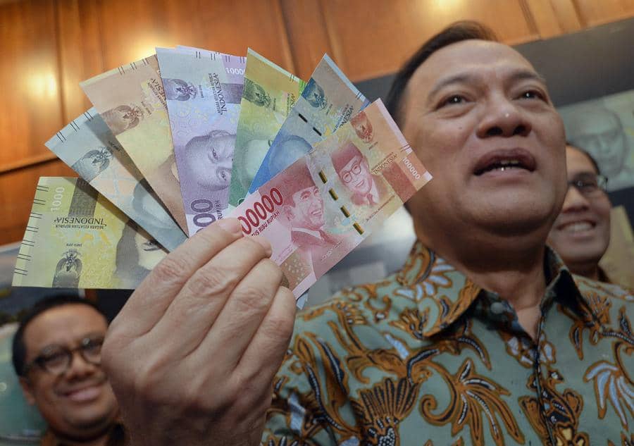 https://cdn.idntimes.com/content-images/post/20170110/antarafoto-uang-rupiah-emisi-2016-191216-ym-11-ddcf3b57c350c4b4eaef5036cc25192e.jpg