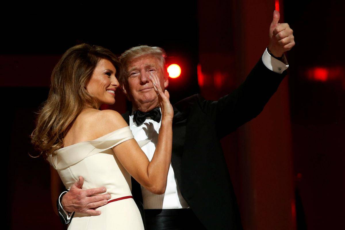 https://cdn.idntimes.com/content-images/post/20170208/antarafoto-usa-trump-inaugurate-balls-21012017-a1cf273dc6404dc17849b1f450e08406.jpg