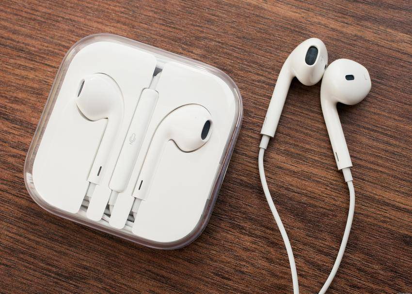 https://cdn.idntimes.com/content-images/post/20161214/apple-b306688293d6d1381fb0800f9892a80f.jpg