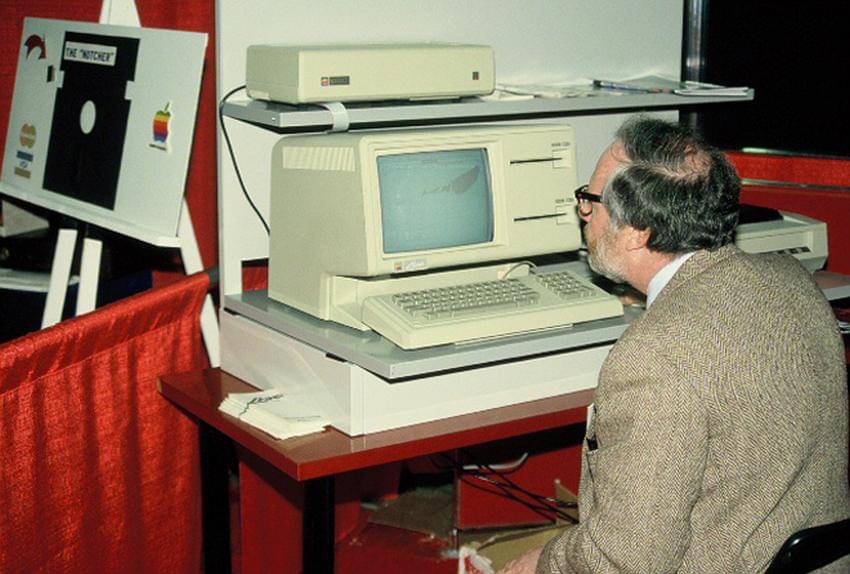 https://cdn.idntimes.com/content-images/post/20170329/apple-lisa-c39d09fe4c6dc2bb60cb76fb4c7fdc7d.jpg