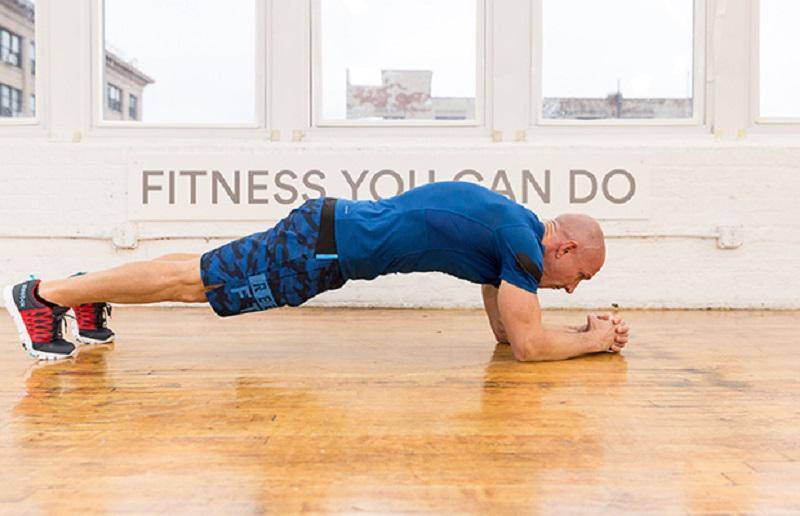 https://cdn.idntimes.com/content-images/post/20170419/are-you-planking-wrong-arching-back-221fd2c9386d2c9b0b73c9c4aa59cec6.jpg