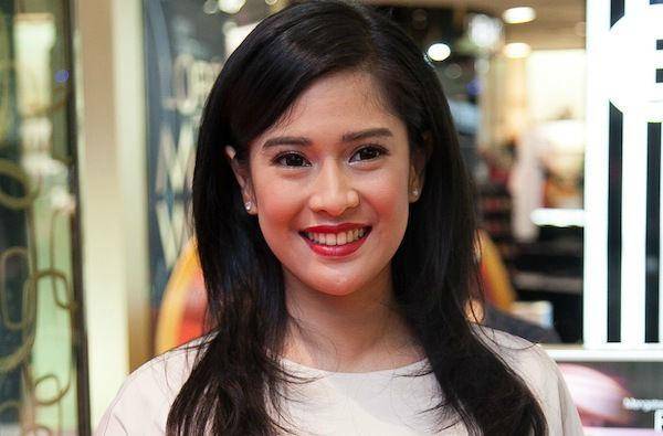 http://cdn.idntimes.com/content-images/post/20160104/artis2bcantik2bindonesia2b-2bdian2bsastro-4fef35025f43dd70f8dac652e32276c9.jpg