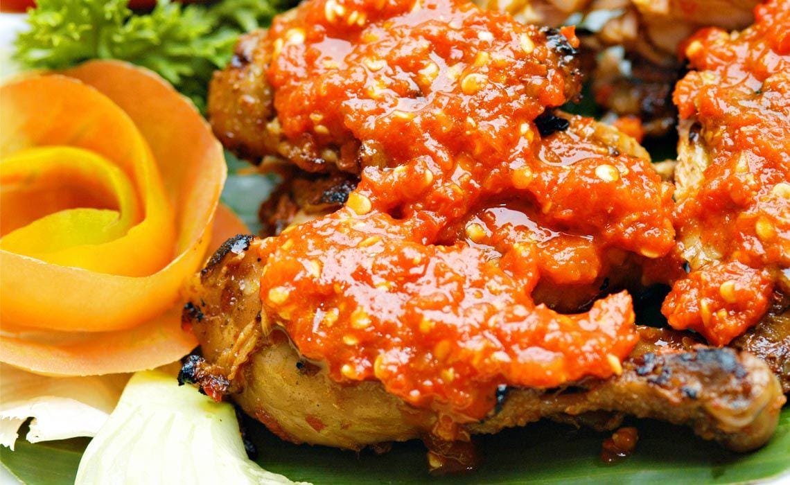 http://cdn.idntimes.com/content-images/post/20151216/ayam-bakar-rica-rica-185b85abaae89d5b4cbfcd9771529c12.jpg