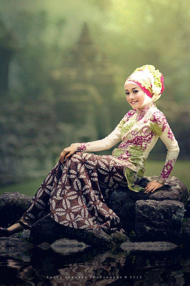 http://cdn.idntimes.com/content-images/post/20160704/baju6-7e270e415955468ab0c221167fce16c7.jpg