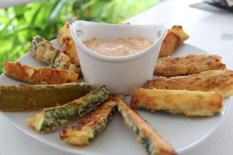 https://cdn.idntimes.com/content-images/post/20170419/baked-parmesan-zucchini-fries-e1476395440483-251f39f4eb1b9416de4cdb9d90a2234f.jpg