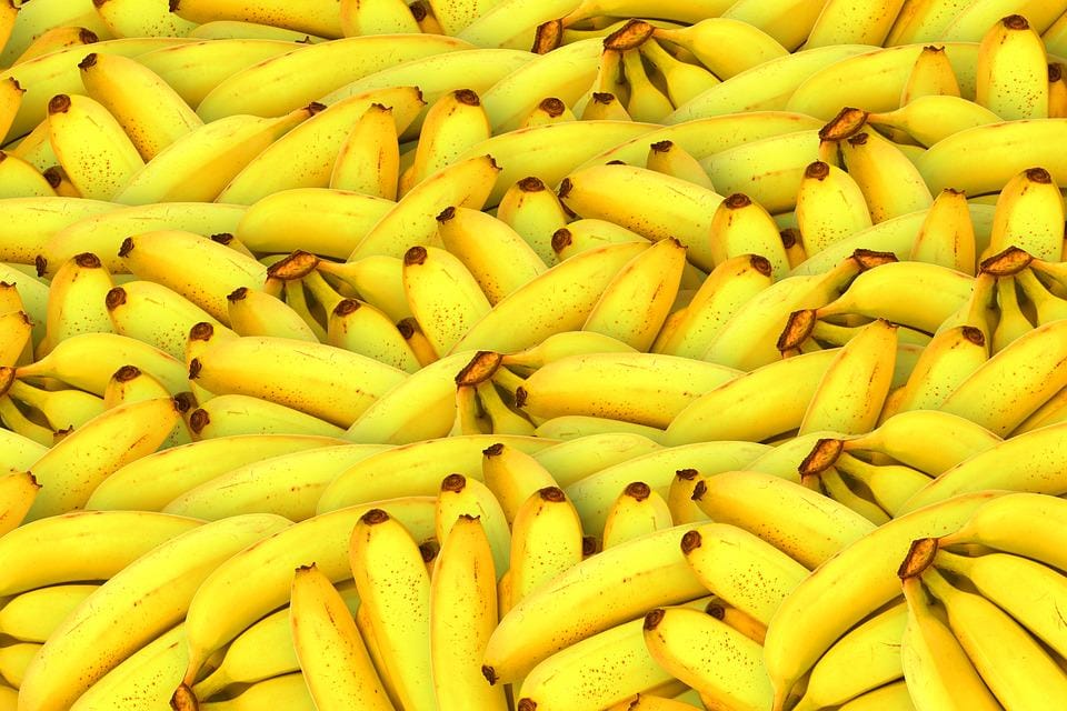 https://cdn.idntimes.com/content-images/post/20180521/bananas-1119790-960-720-3405a2acb15b8e276ae66b56e0b5672e.jpg