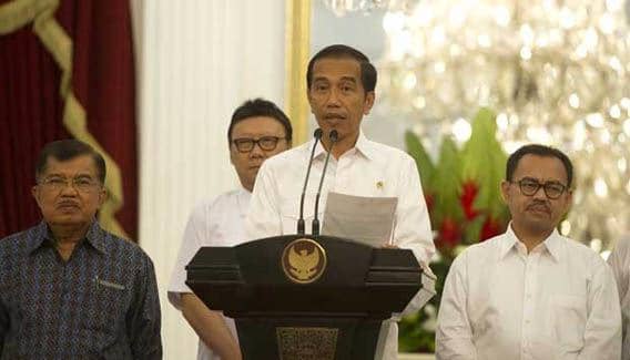 http://cdn.idntimes.com/content-images/post/20160119/bbm-jokowi-44c300f708bfd4269d474ba15cc56a6e.jpg