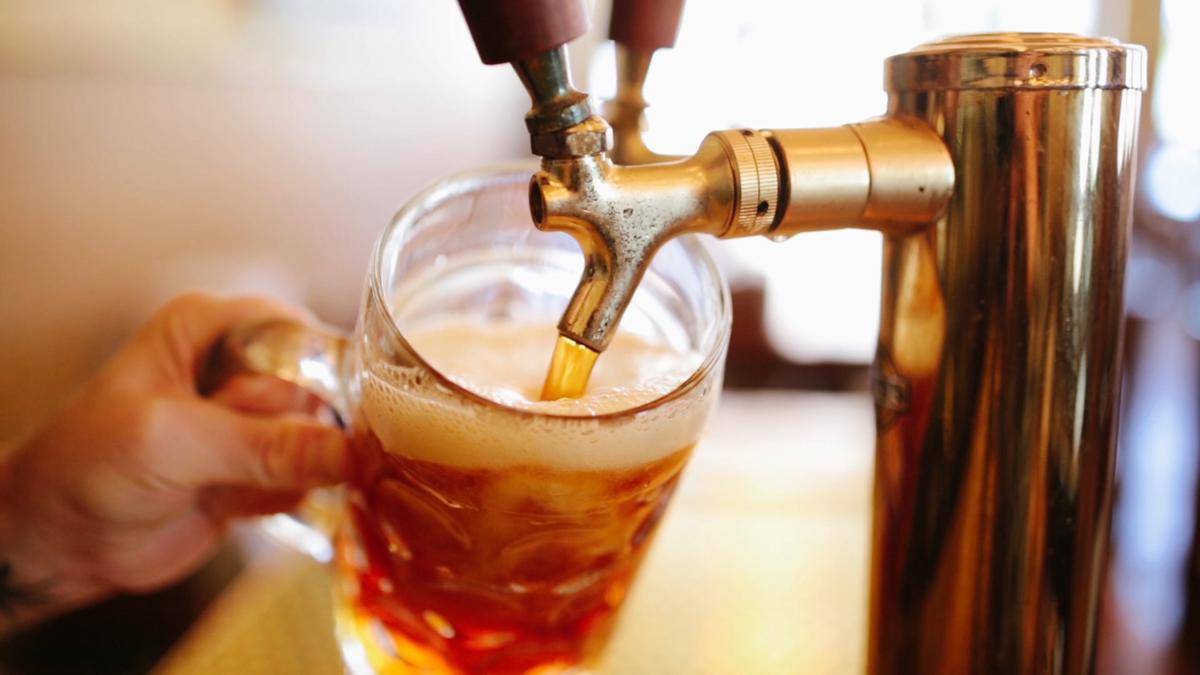 https://cdn.idntimes.com/content-images/post/20170517/beer-8bcdfba22901696baca3671bb7511d2f.jpg