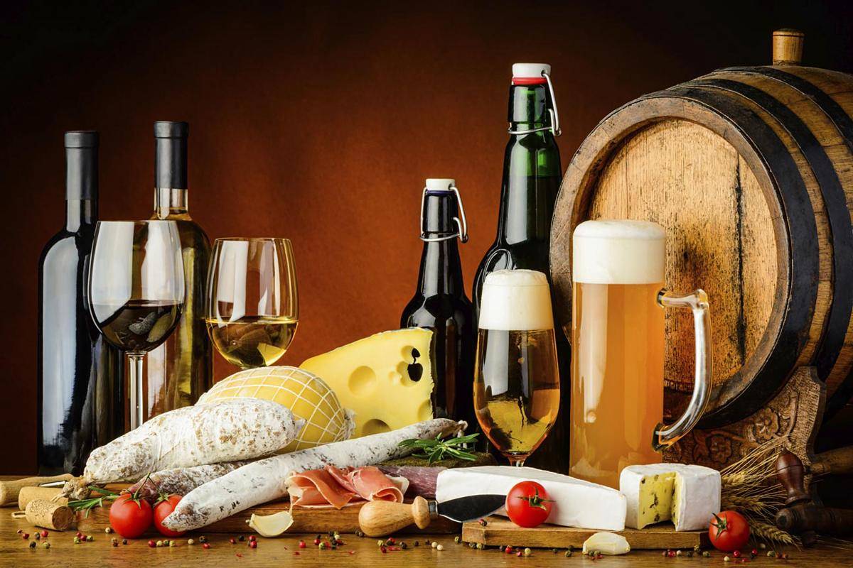 https://cdn.idntimes.com/content-images/post/20161022/beerwine-7648b8911a5e9a45fb96e7ebc96c2865.jpg