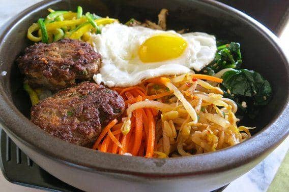 http://cdn.idntimes.com/content-images/post/20151218/bibimbap-79b13994f1c08fc75445774eed1879e8.jpg