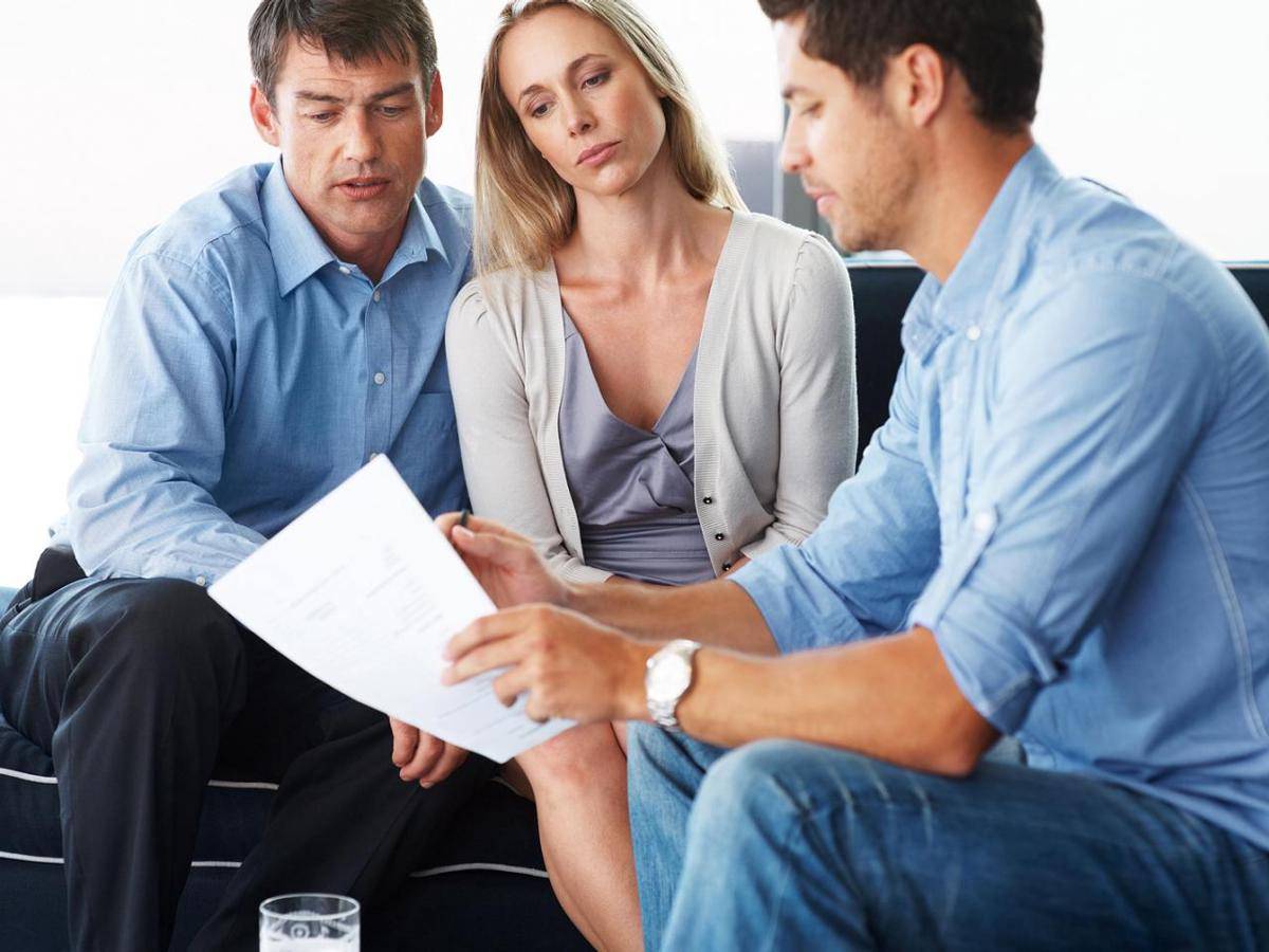 https://cdn.idntimes.com/content-images/post/20170222/bigstock-13645418-professional-consultant-discus-s4x3jpgrendhgtvcom1280960-f83254642a35f31dcbcf7be2f697ee65.jpeg