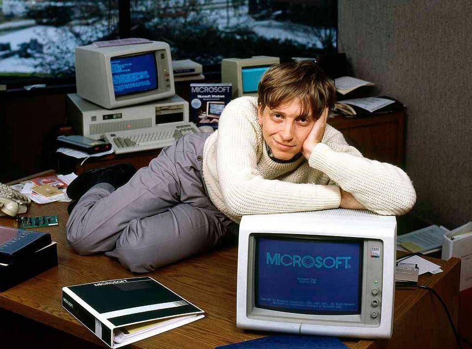 https://cdn.idntimes.com/content-images/post/20170511/billgates-0207f5d7a2f0613892da5755afdcbe8a.jpg