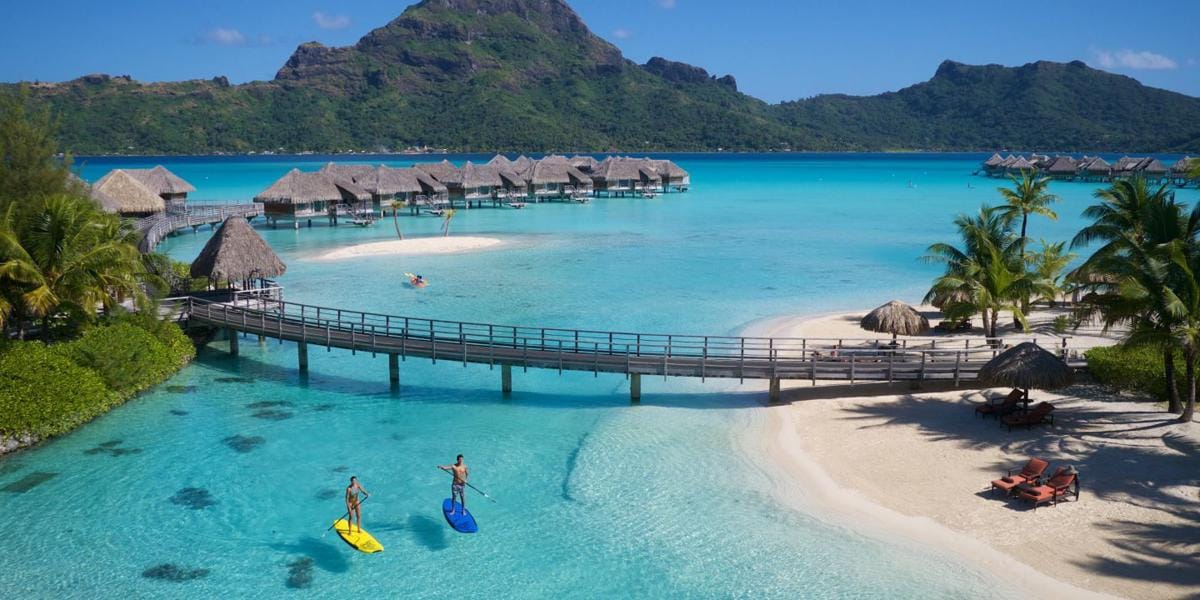 https://cdn.idntimes.com/content-images/post/20170108/bora-bora-acde90d312d0a561086990be3da9b766.jpg