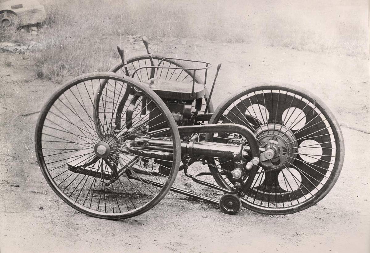 http://cdn.idntimes.com/content-images/post/20160725/butlers-patent-velocycle-1b2bd77f0b276dd635747ed321015d7e.jpg
