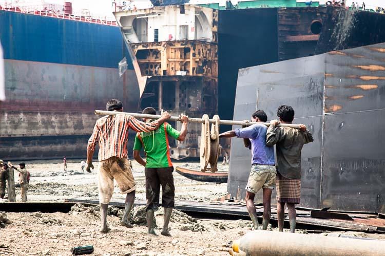 https://cdn.idntimes.com/content-images/post/20161115/bve-shipbreakingbangladesh-5975-ec2d6894c74abc761ecb3fdcd6588967.jpg