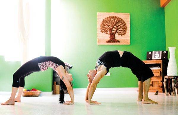 http://cdn.idntimes.com/content-images/post/old/ca361-Yoga21_yisophotographywordpresscom.jpg