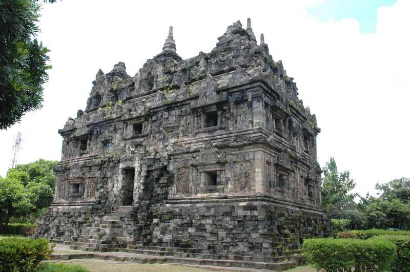 http://cdn.idntimes.com/content-images/post/20160128/candi-kalasan-1-1e1dd25b06b88757250dedf4c3a2909d.jpeg