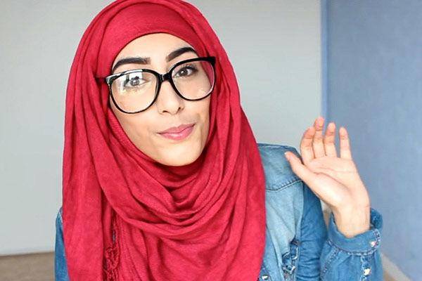 http://cdn.idntimes.com/content-images/post/20160411/cara-berhijab-untuk-wanita-berkacamata-6b056ee214895b040b88e07ae50521f6.jpg