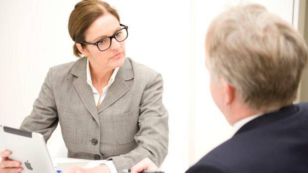 https://cdn.idntimes.com/content-images/post/20170417/career-tips-for-successful-job-interview-over-50-620-photo-by-jas-lehal-d1708ac159497d562d8f70134af6e6a7.jpg