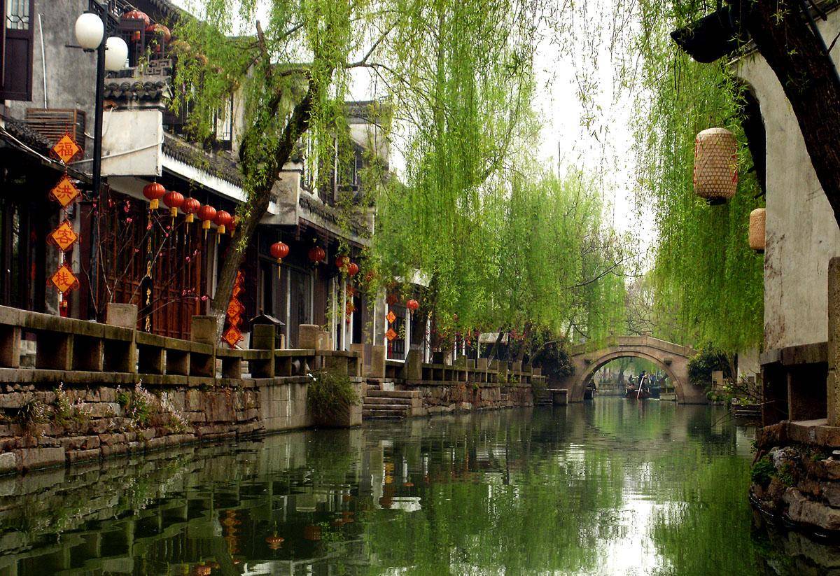 https://cdn.idntimes.com/content-images/post/20170121/china-9d7d1bdbdecd19212172cdeae66631d7.jpg