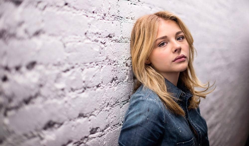 http://cdn.idntimes.com/content-images/post/20160822/chloe-grace-moretz-2015-wallpaper-4-7093e1d208702bdda23395c3e9bfea10.jpg