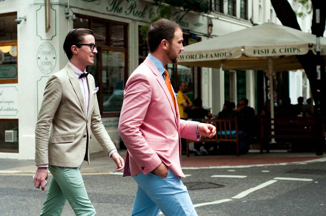 https://cdn.idntimes.com/content-images/post/20160701/colorful-preppy-men-style-fashion1-83188a738cad73c9953761aada424934.jpg