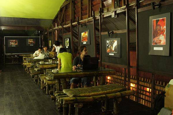 https://cdn.idntimes.com/content-images/post/20161109/cop-selenggarakan-pameran-fotografi-handling-with-love1-aca2f5ac601aa71924d74c381d7c0223.jpg