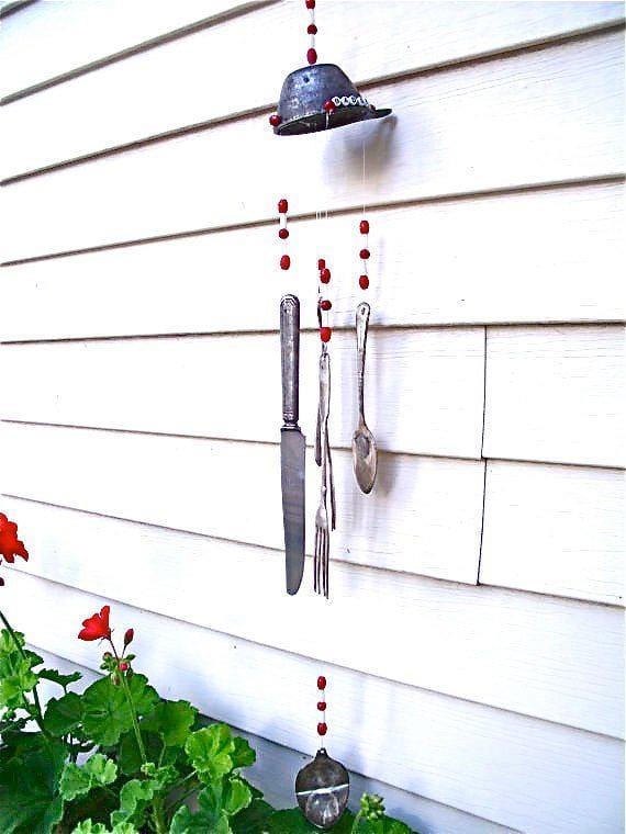 https://cdn.idntimes.com/content-images/post/20170125/creative-recycling-ideas-wind-chimes-cutlery-sound-e86f8d40668d0263c0c307eb72b98f3c.jpg