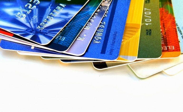 http://cdn.idntimes.com/content-images/post/20160123/credit-cards-2-770x470-597abf4738c990f3d3a2b5297fe72413.jpg