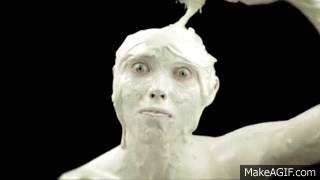 https://cdn.idntimes.com/content-images/post/20161207/creepy-ice-cream-commercial-ad-d5571277f35175d30598ca9d88dadadd.gif
