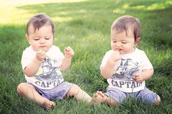 http://cdn.idntimes.com/content-images/post/old/d797b-twins39_lovealexandraphotography.jpg
