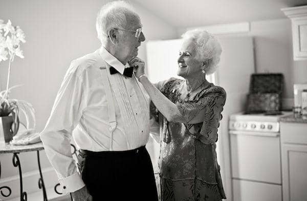 http://cdn.idntimes.com/content-images/post/old/d9936-Grandparents2_lifehackorg.jpg