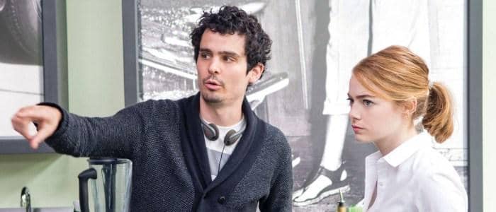 https://cdn.idntimes.com/content-images/post/20170125/damien-chazelle-directing-emma-stone-in-la-la-land-700x300-14380962285652d0fb378a414c12acde.jpg