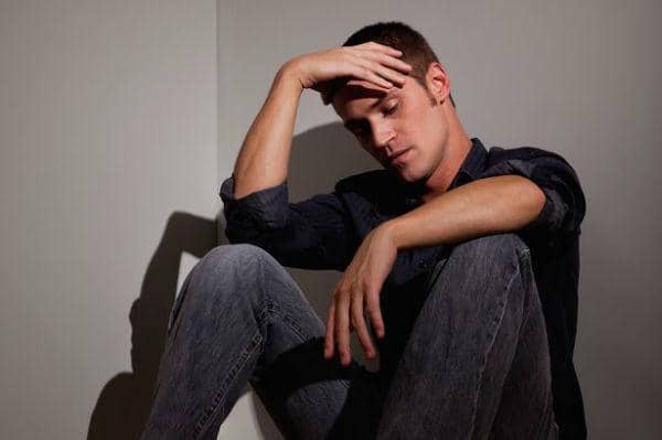 http://cdn.idntimes.com/content-images/post/20151212/depressed-man-e2d5f2b2611b6a19e4bae0f3c5dd47bd.jpg