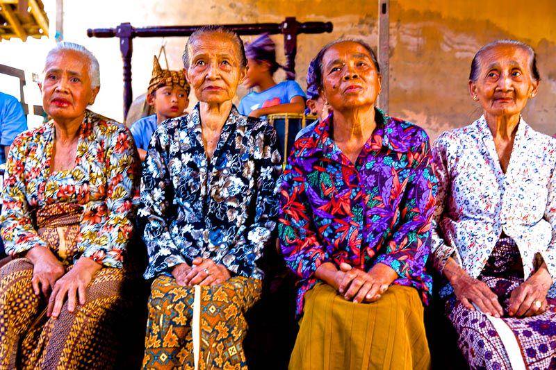 http://cdn.idntimes.com/content-images/post/20160301/desa-kemiren-banyuwangi-030-713741eeaf187fefa23bc1236e5b9467.jpg