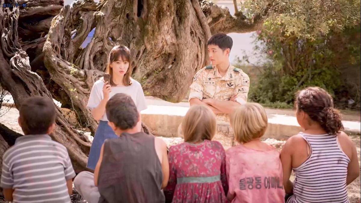 https://cdn.idntimes.com/content-images/post/20161101/descendants-of-the-sun-56756-d84ba5ea2c49ad213467dc9365d6e08e.jpg