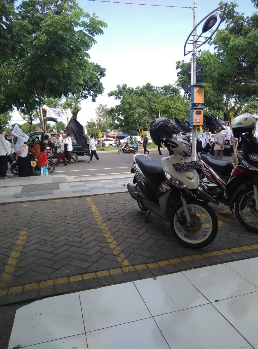 https://cdn.idntimes.com/content-images/post/20161104/dinda1722-suara-surabaya-a89ffbf56da252a6406bb69754d34a64.JPEG