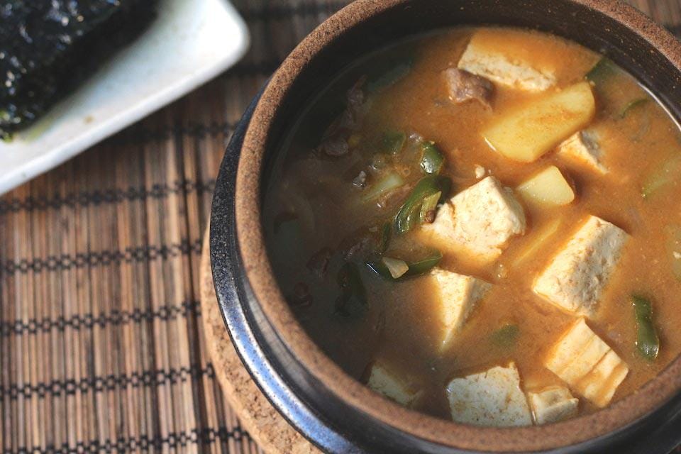https://cdn.idntimes.com/content-images/post/20161024/doenjang-jjigae-6-e8beb0c7c2137631783df97384a95b23.jpg