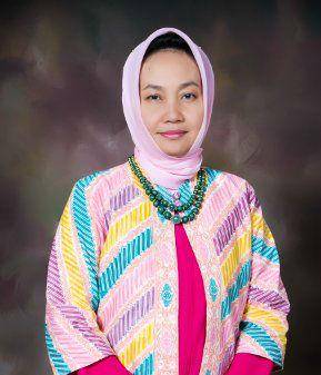 http://cdn.idntimes.com/content-images/post/20150820/dwikorita_karnawati_(ugm.ac.id)_w568_h500.jpg