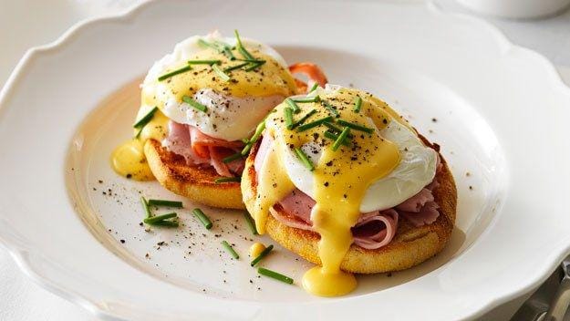 http://cdn.idntimes.com/content-images/post/20160331/eggsbenedict-16d9b7801ce5120f5d876c1e037a7430.jpg